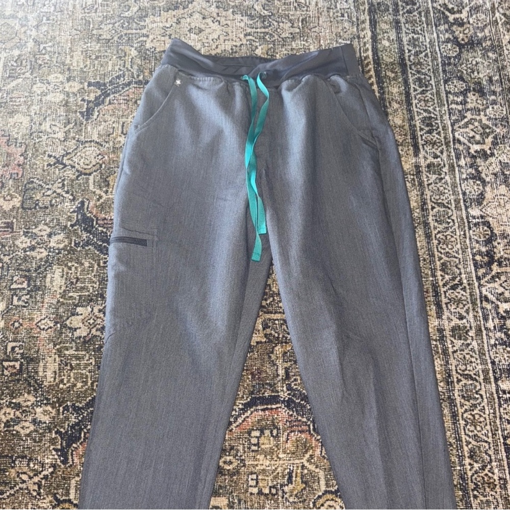 Figs women’s Zamora Jogger Scrub Pant